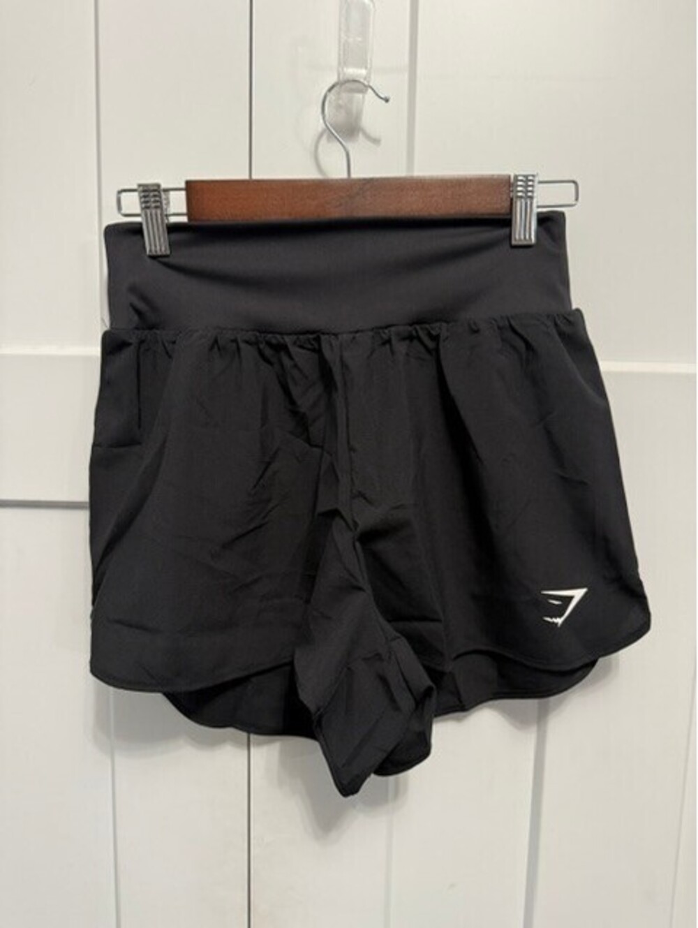 NWT Gymshark Speed shorts lightweight and flowy black size Medium